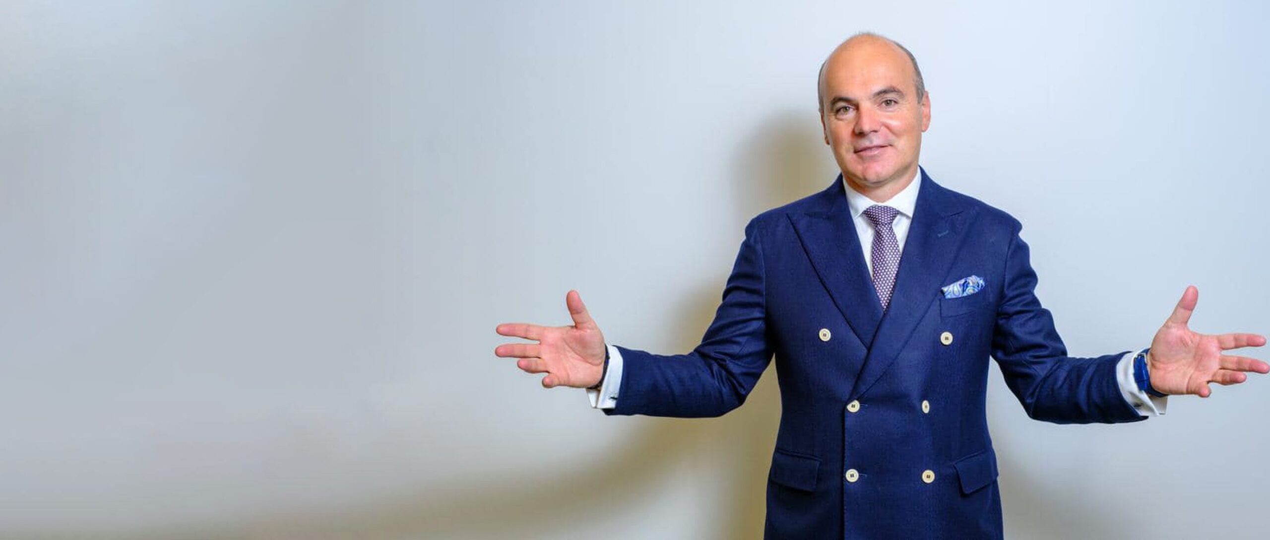 Portret Rareș Bogdan