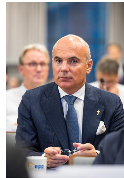Rareș Bogdan la o reuniune a grupului PPE